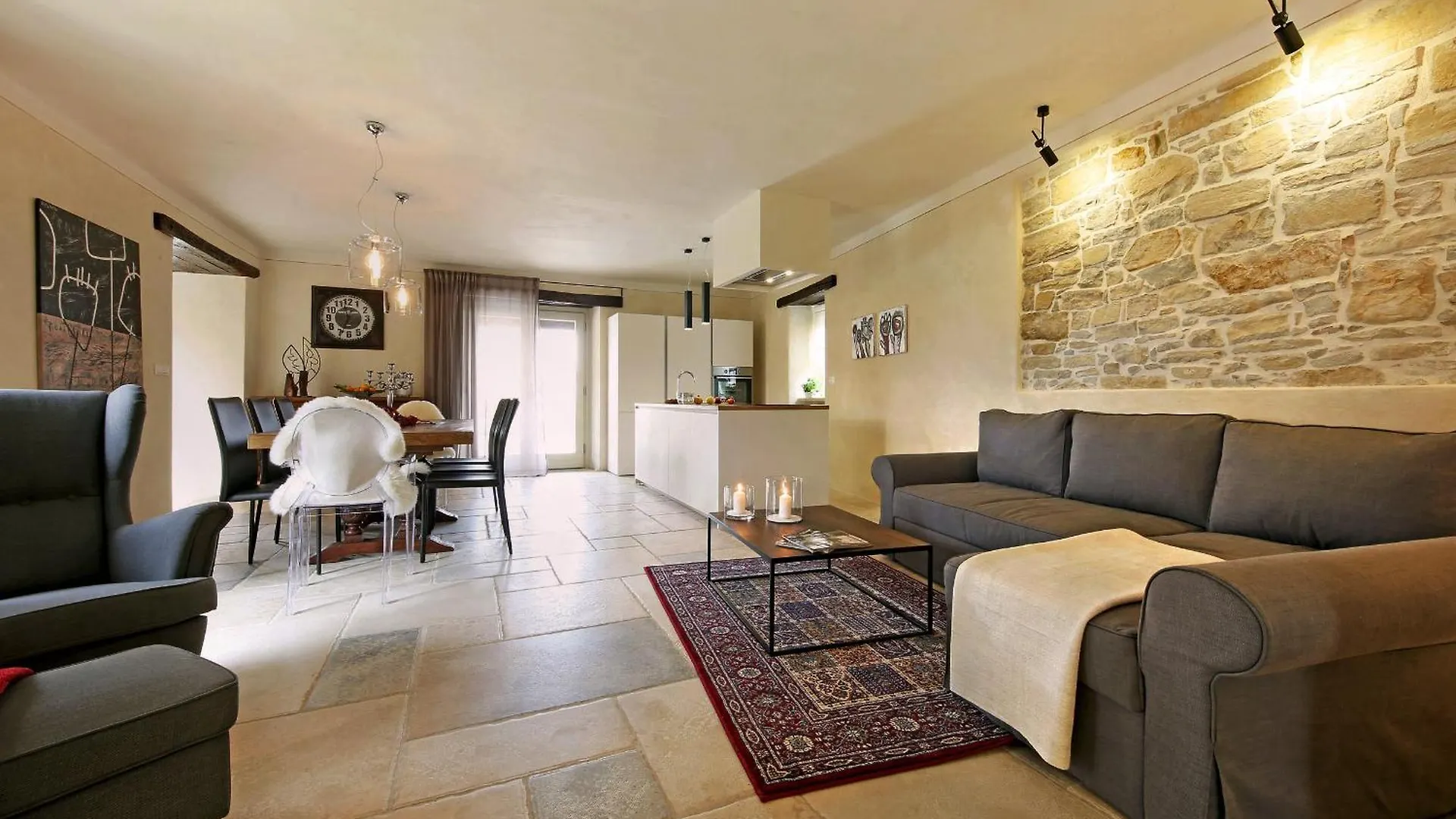 Villa Benvenuti Near Motovun For 8 People - Pet Friendly With Salt - Water Pool Kaldir